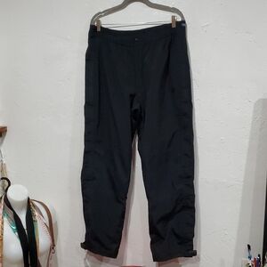 GORE-TEX Men's Black Water-Resistant Chinos